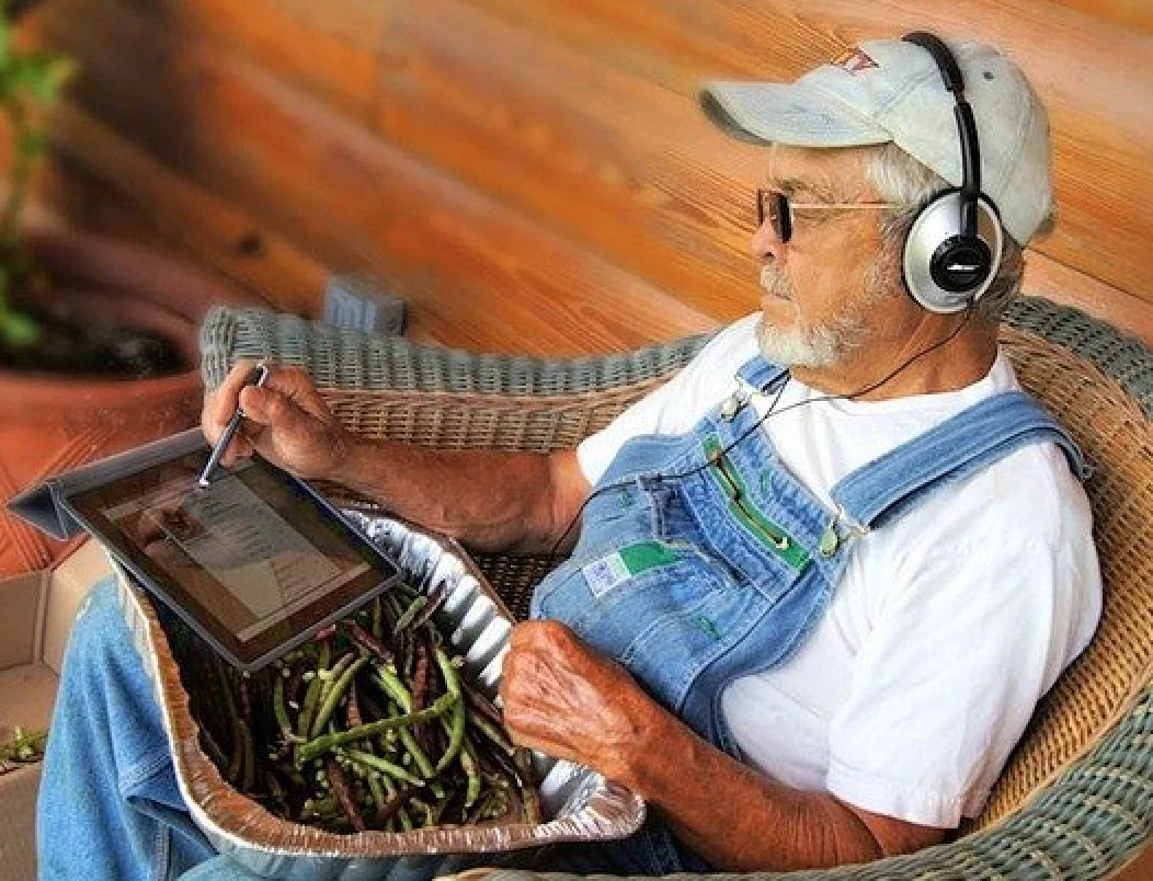 Farmer-w-beansipad-Screen-Shot-2020-11-21-at-9.38.01-AM